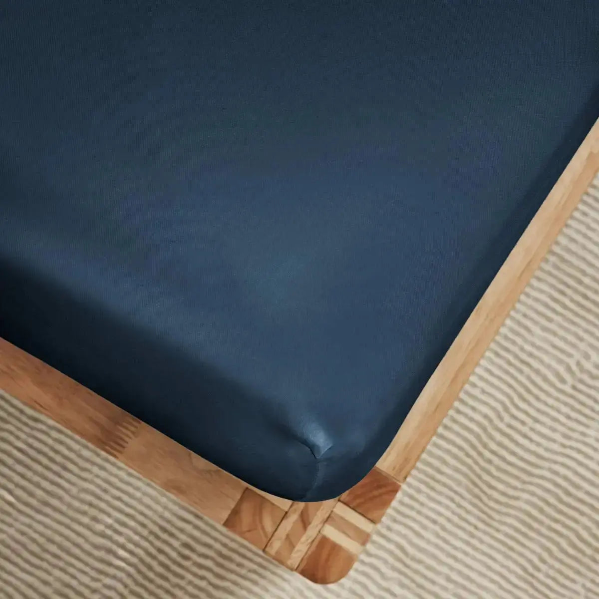 Airy CleanBamboo® Sateen+ Fitted Sheet