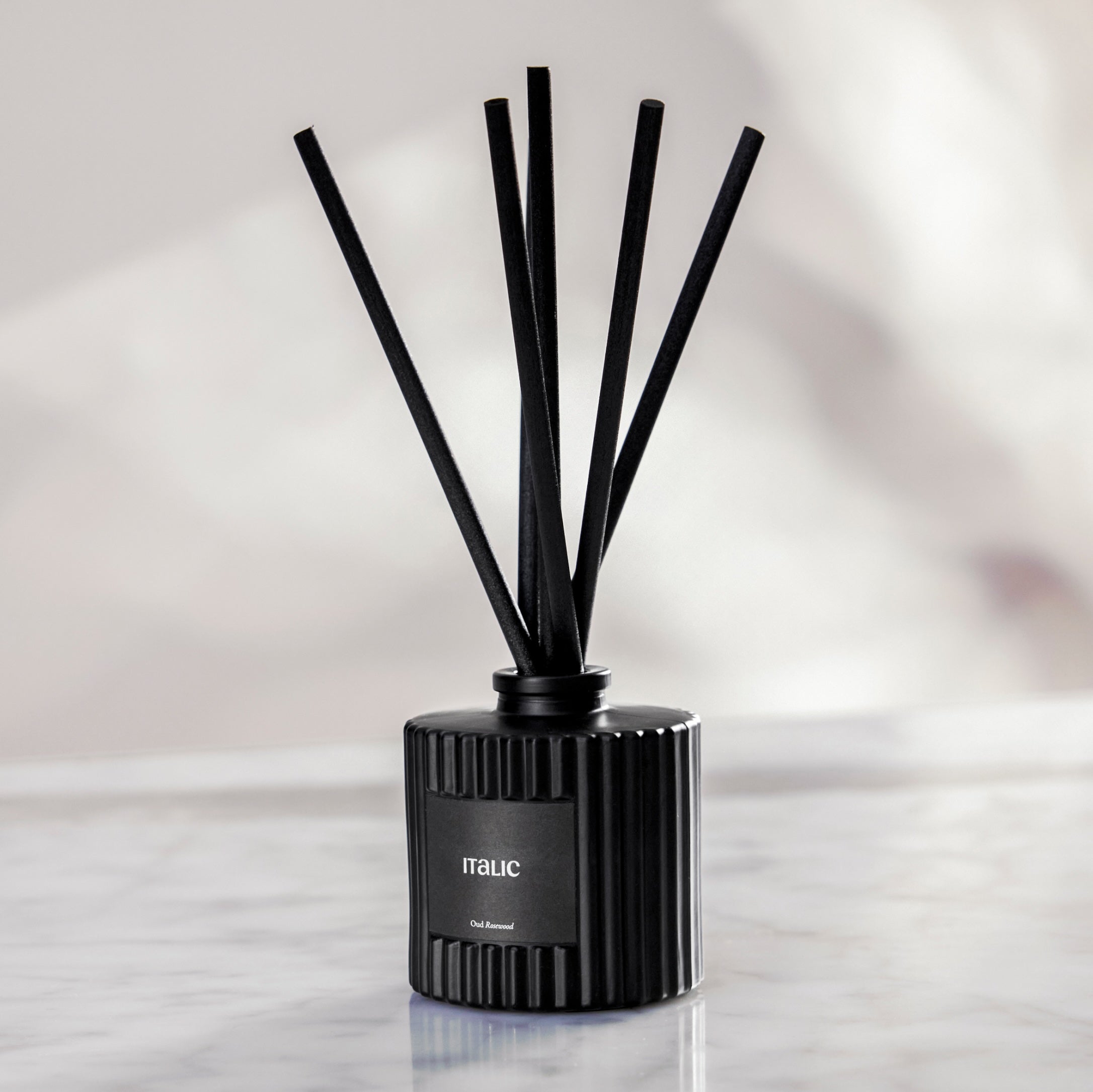 Noir Swiss Scented Reed Diffuser